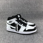 Jordan Air Jordan 1 Mid Black White Sneakers 554724-113