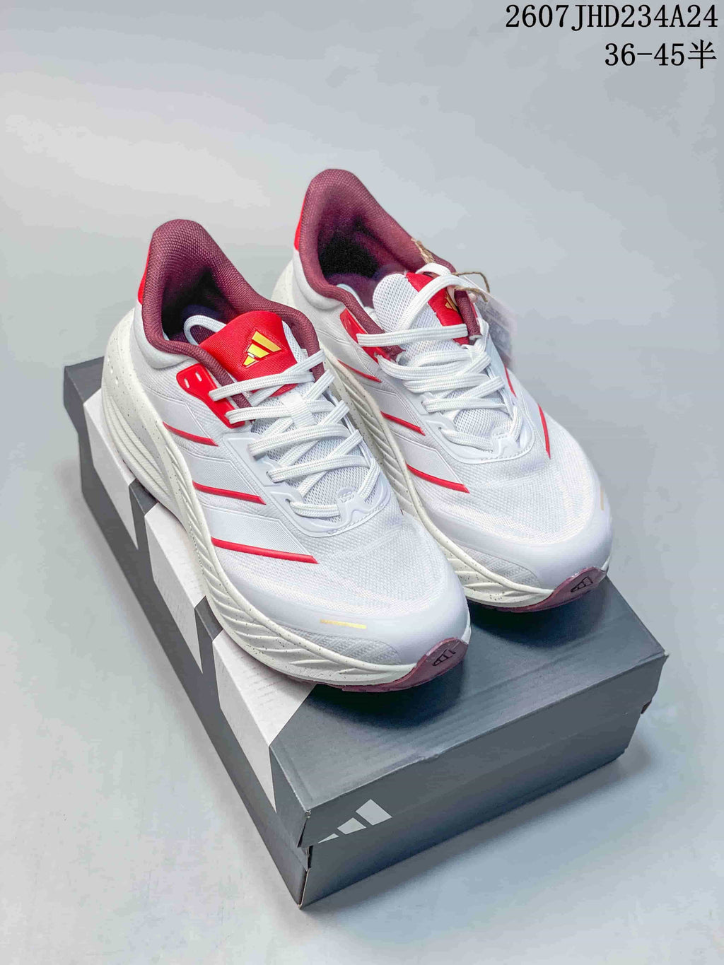 adidas CUSHIONNOVA DREAMSTRIKE Low-Top Sneakers White Red