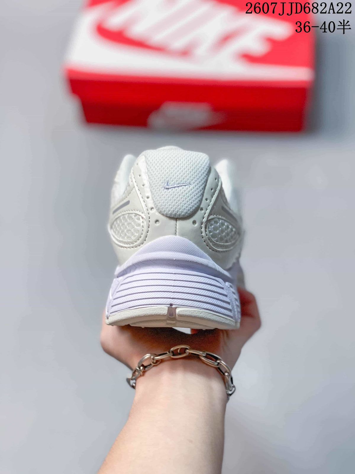 Nike V5 RNR White Casual Sneakers 2607JJD682A22