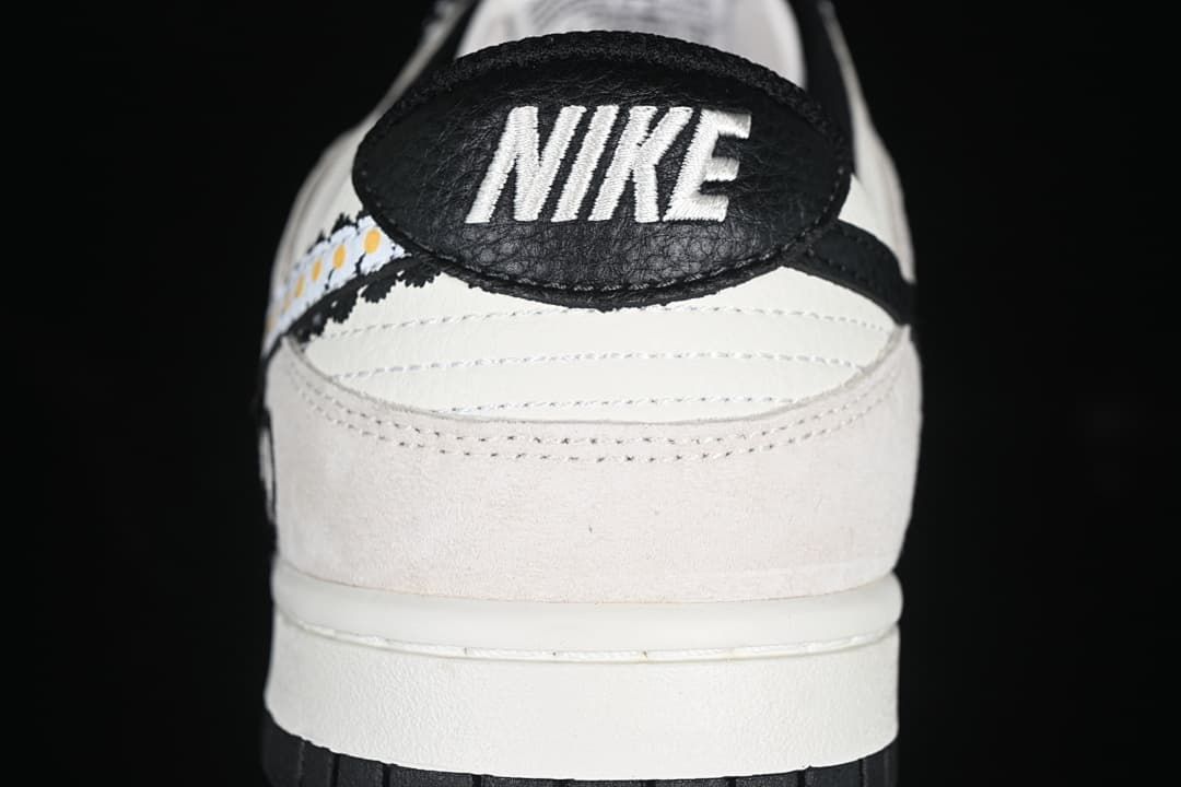 Nike SB Dunk Low Daisy Swoosh Black White DJ2024-073