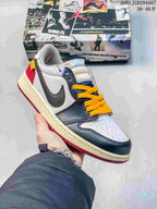 Nike Air Jordan 1 Retro Low OG Sneakers HV8566