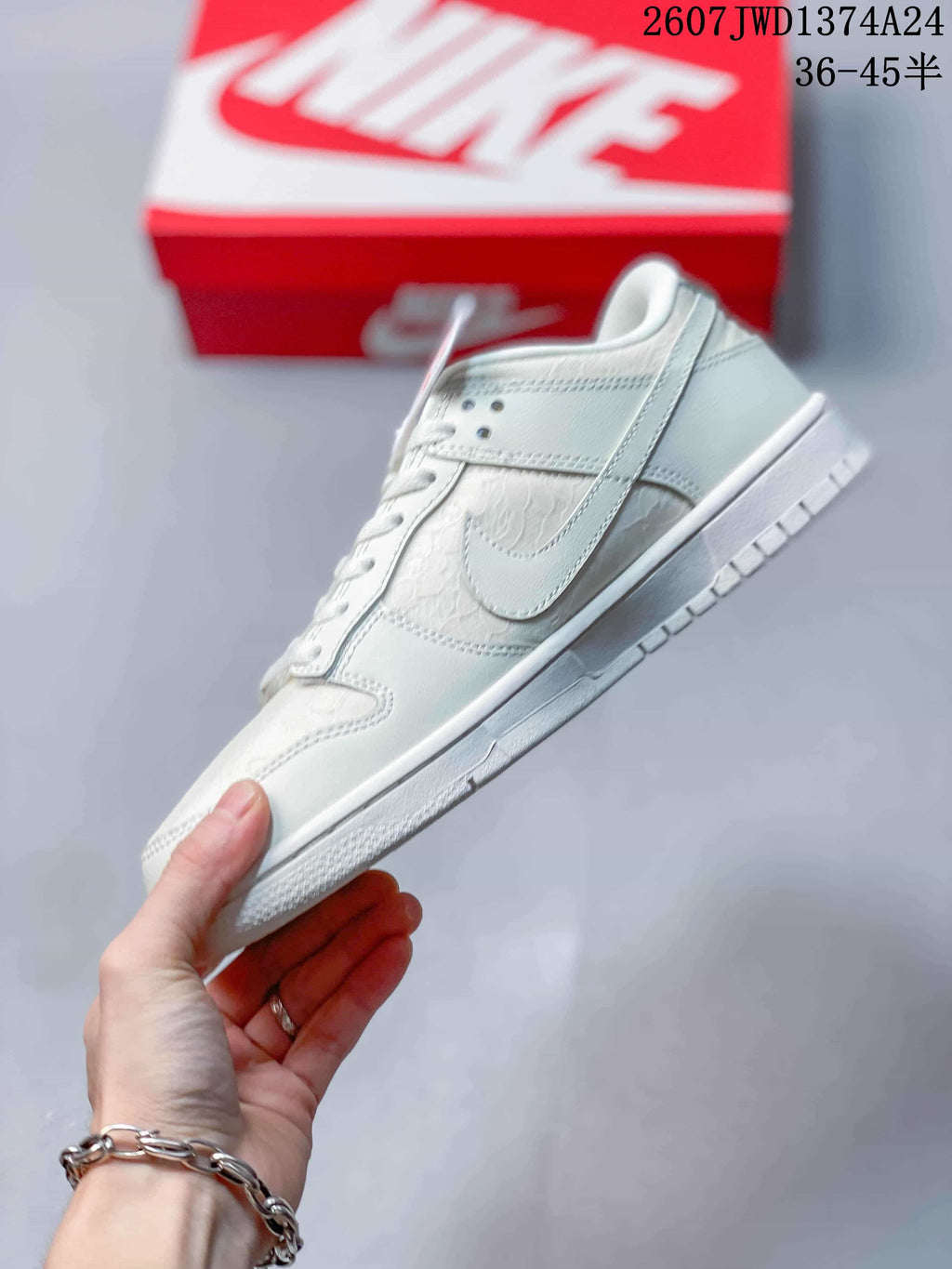 Nike SB Dunk Low Pro White Low-Top Sneakers