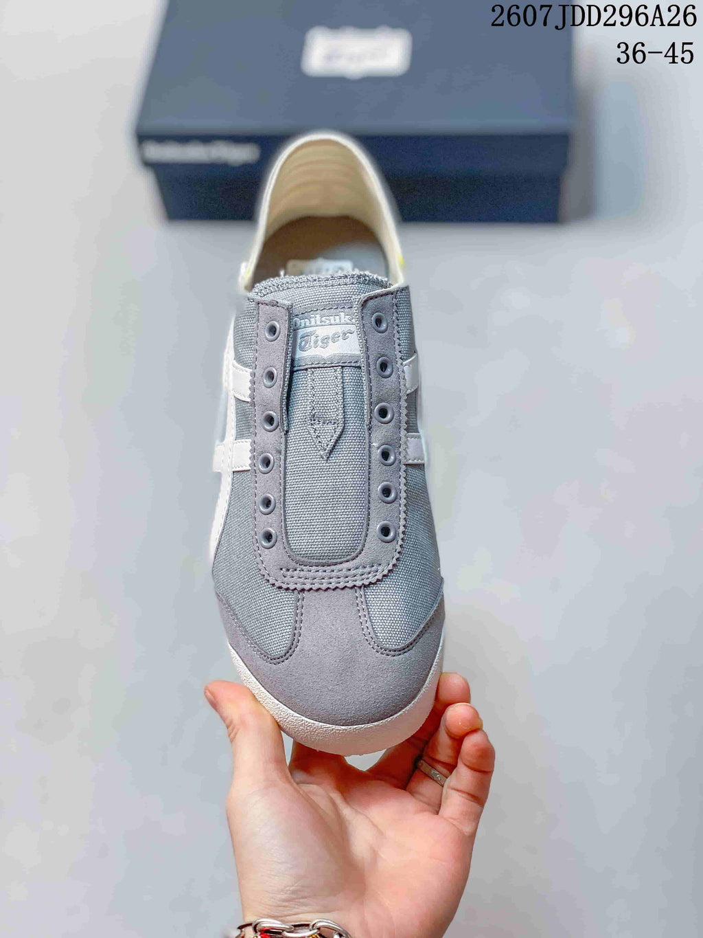 Onitsuka Tiger Mexico 66 Slip-On Sneakers Gray White 2607JDD296A26
