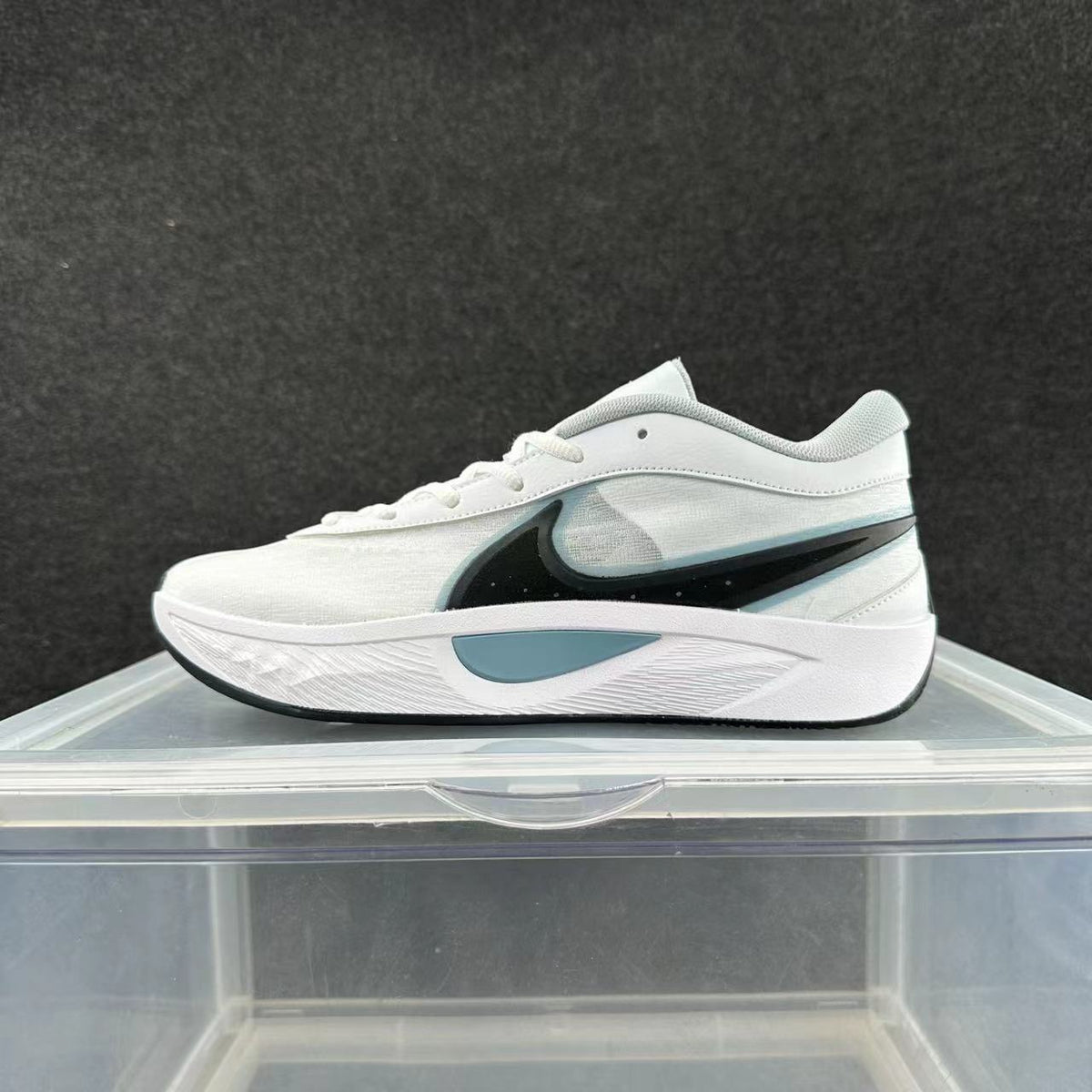Nike White and Black Running Sneakers
