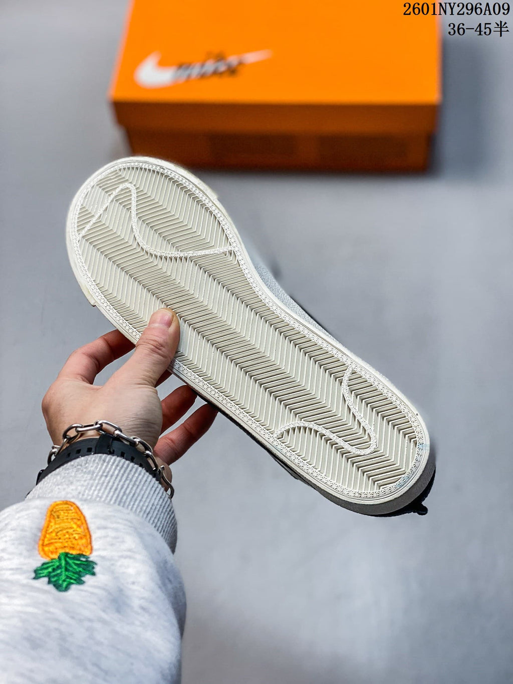 Nike Blazer Low '77 Jumbo White Black Sneakers