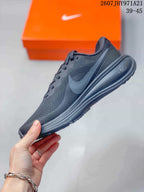 Nike Vomero 18 Running Sneakers Black 2607JHY971A21