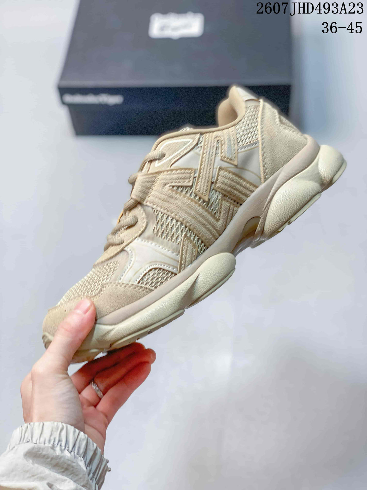 Onitsuka Tiger TIGRUN Retro Running Sneakers Beige 2607JHD493A23