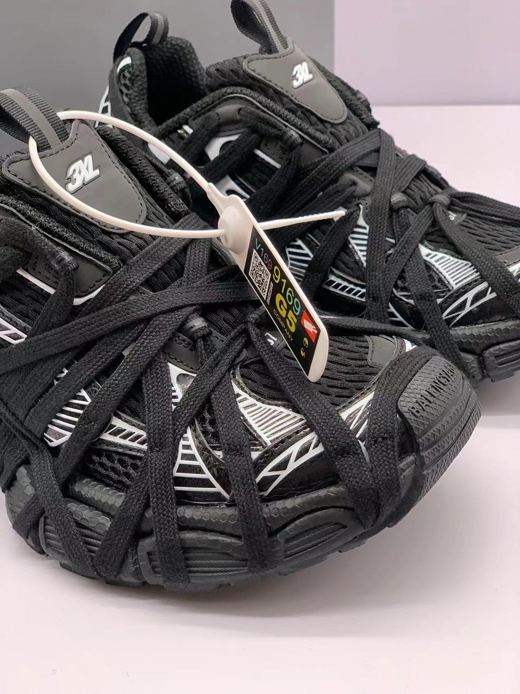 Balenciaga 3XL Sneakers Black White