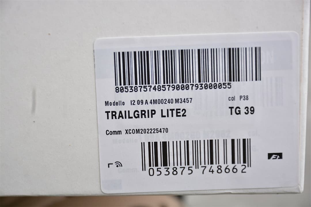 Moncler Trailgrip Lite2 Sneakers in Beige and Green