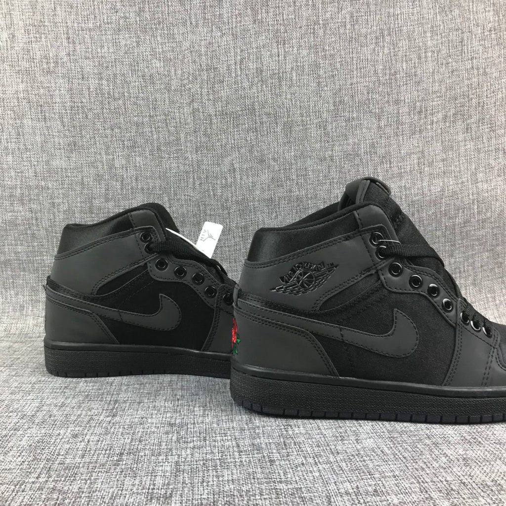 Air Jordan 1 Retro High Black Rose Sneakers