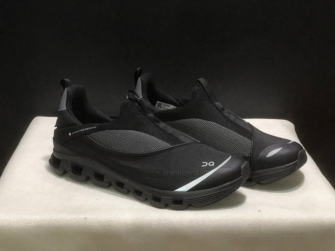 On Cloud 4 Coast Black Slip-On Sneakers