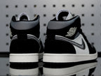 Jordan 1 Retro High OG Black White Sneakers 852542-011