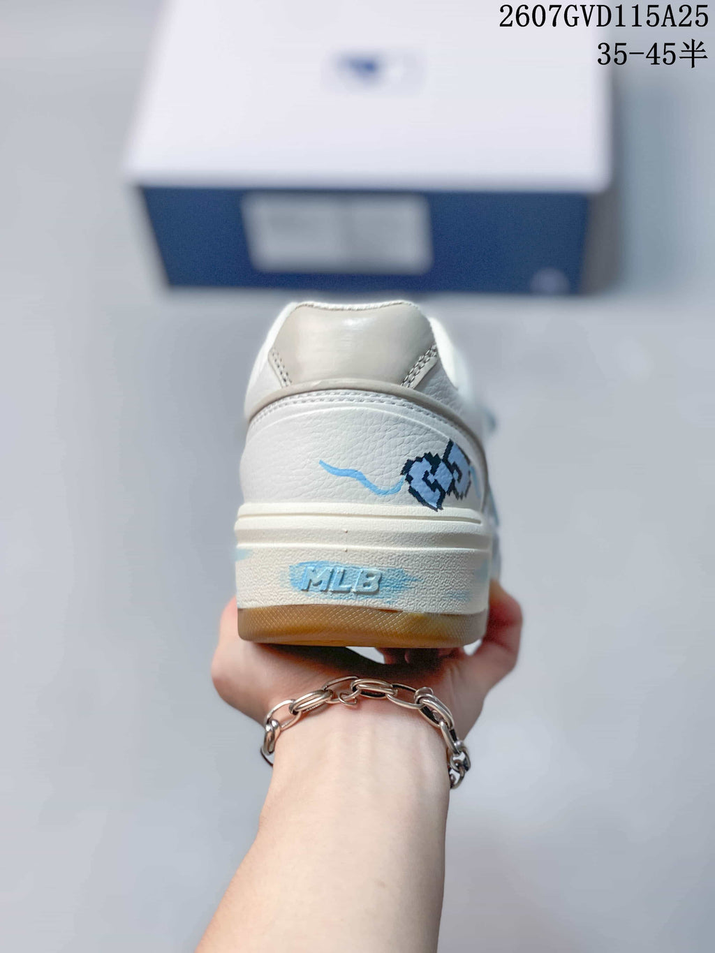MLB Chunky Liner Low-Top Sneakers White Blue 3ASXCA12N