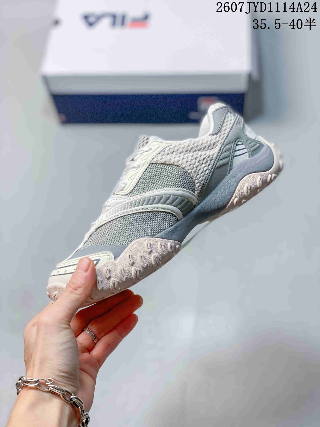 FILA Fusion Echappe 2 Women's Gray and White Sneakers