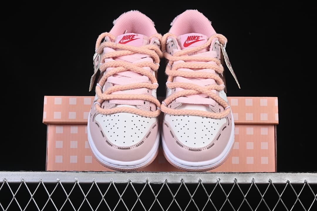 Nike Dunk Low GS DO6485-600 Pink Valentine's Day Sneakers