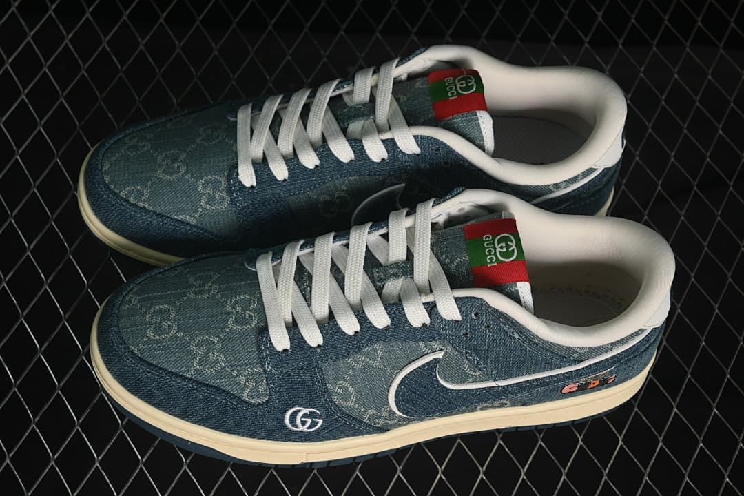 Nike SB Dunk Low Denim Blue Low-Top Sneakers SC0601-454