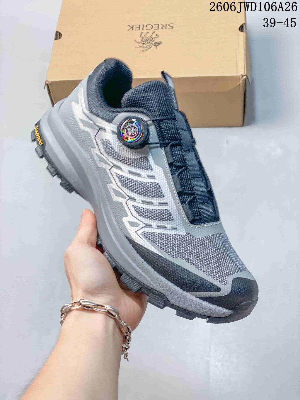 SREGIEK 612660TOI Color-Block Trail Sneakers 2606JWD106A26
