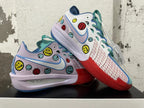 Nike Smiley Basketball Shoes in Multicolor
