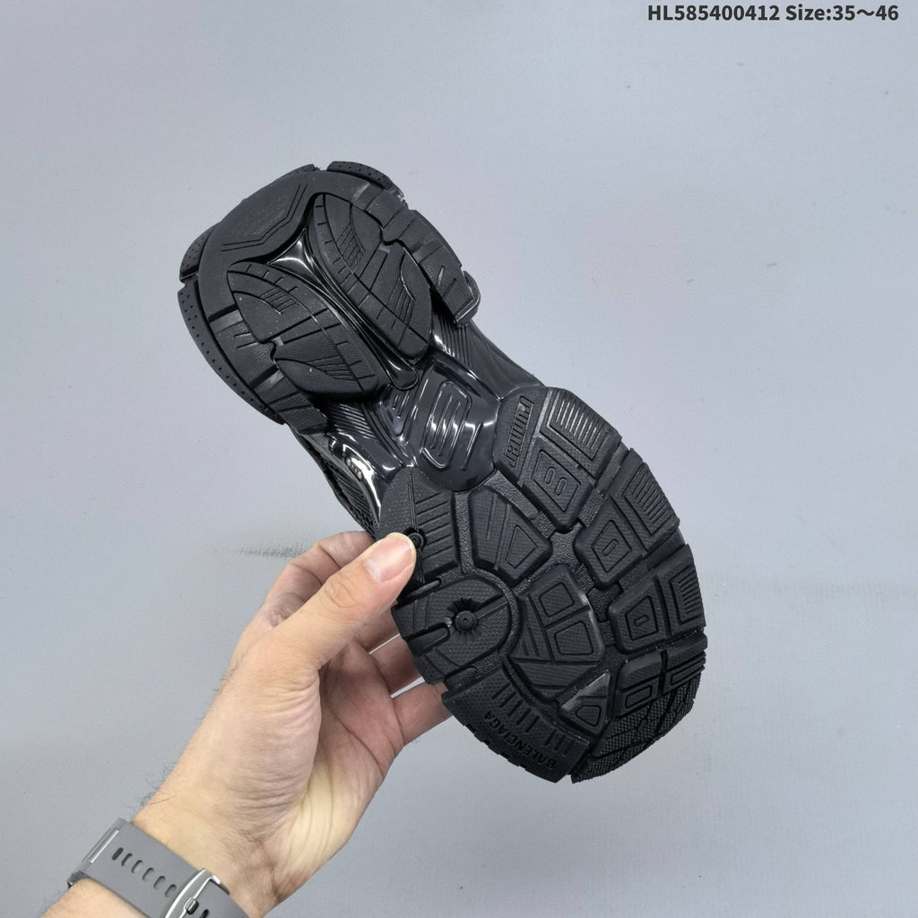 Balenciaga Runner Sneakers in Black
