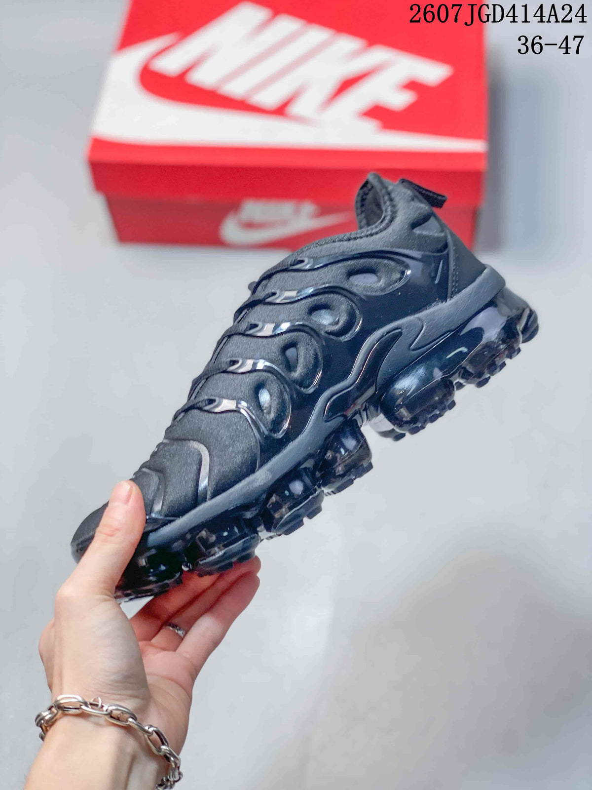 Nike Air VaporMax Plus Black Sneakers 2607JGD414A24
