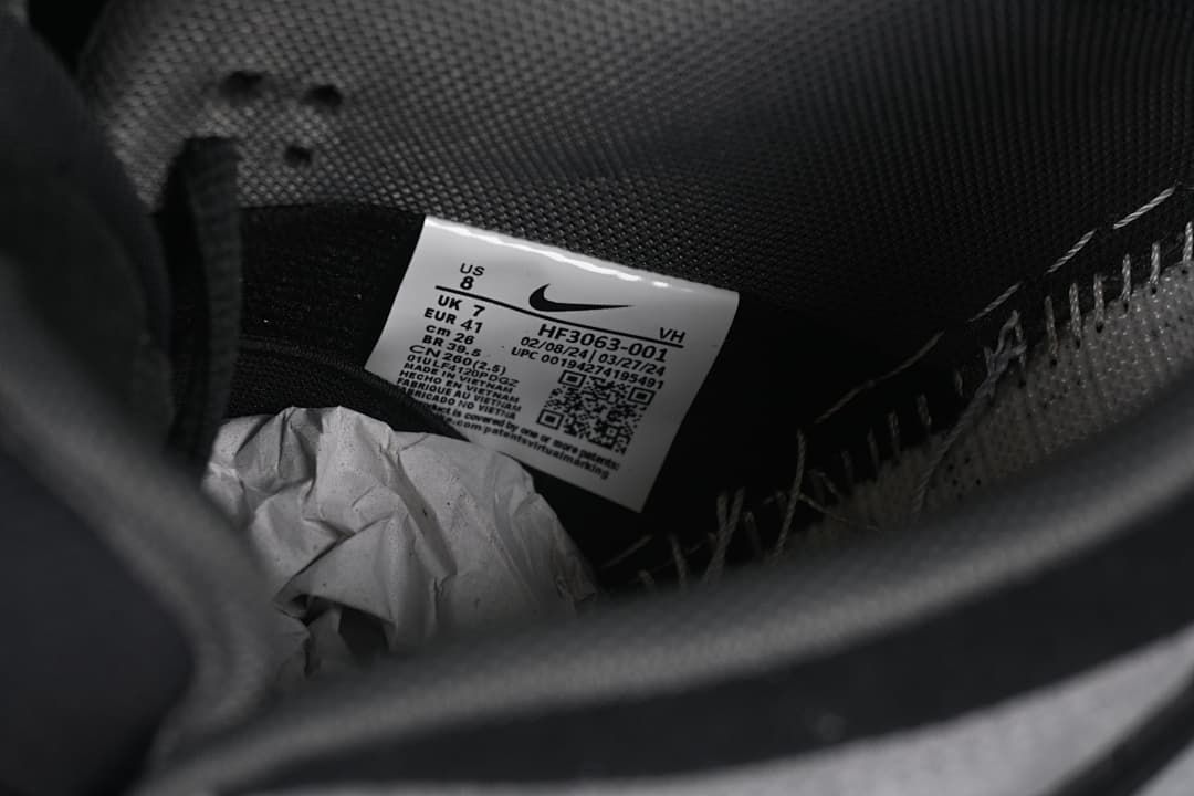 Nike SB Dunk Low Sneakers Black Grey HF3063-001
