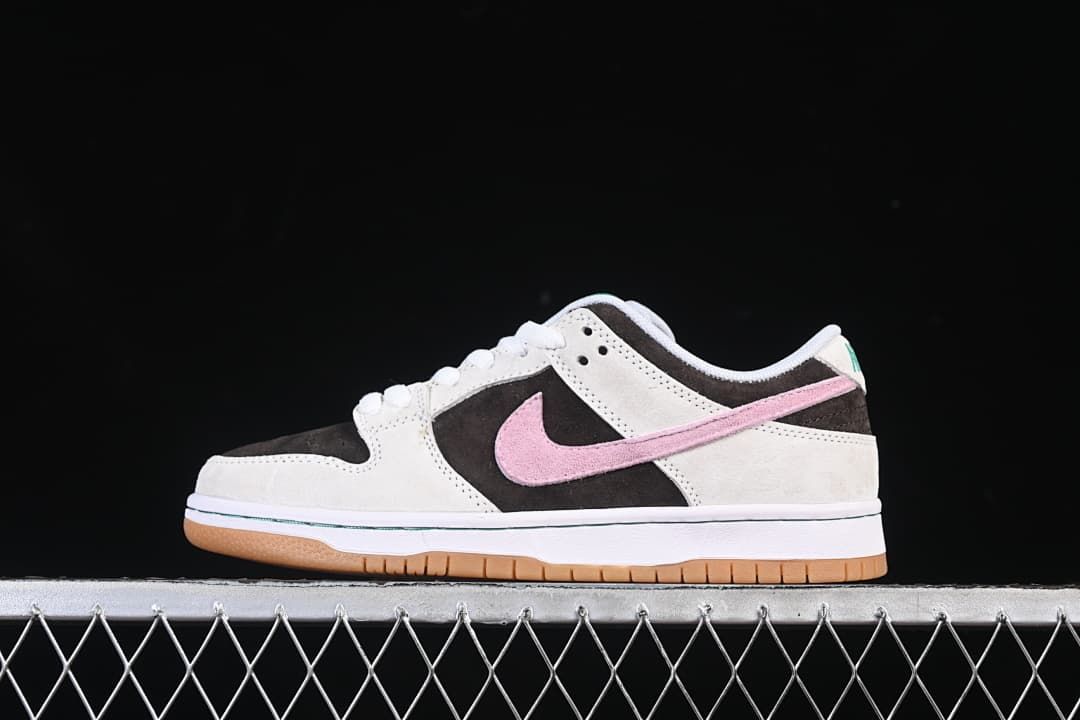 Nike SB Dunk Low Grey Pink Gum Skate Shoes HF3704-001