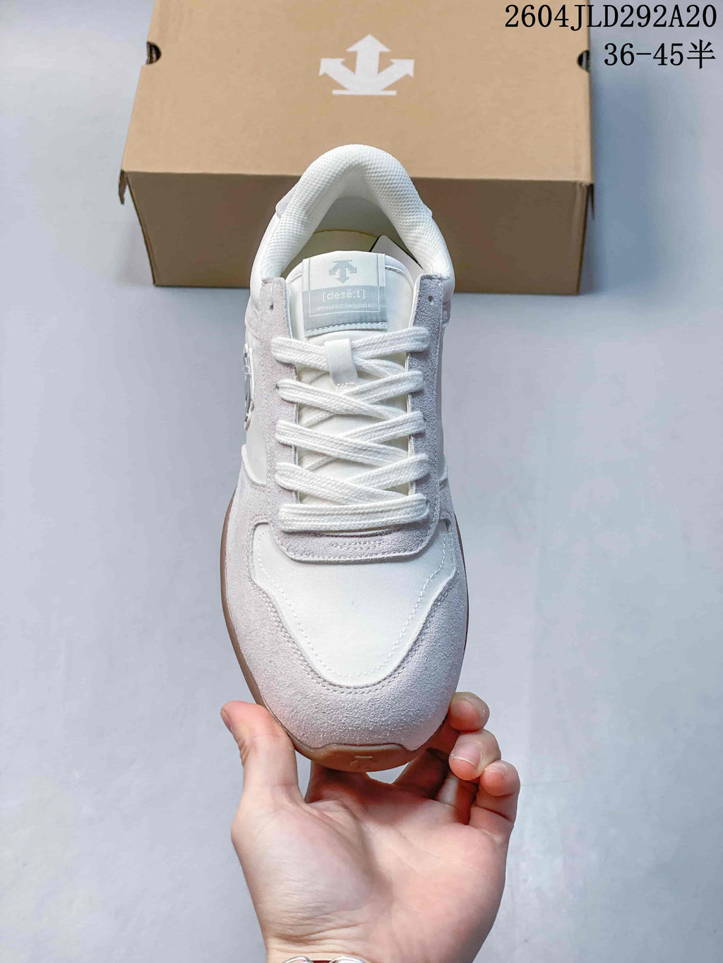 DESCENTE CHRON TEMPO Slim Retro Low-Top Sneakers