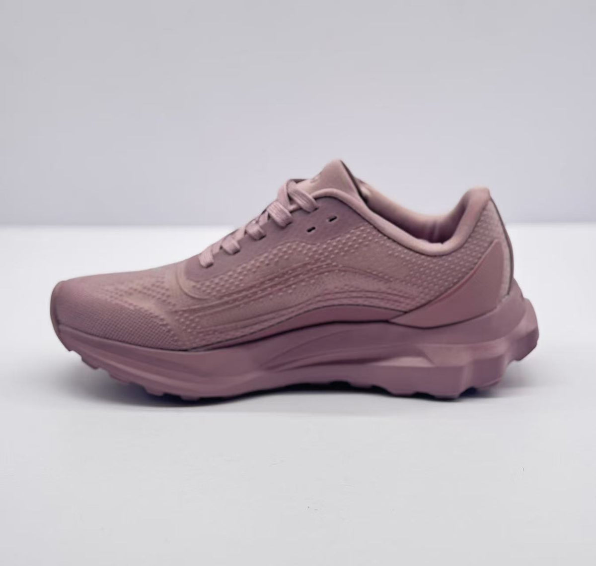 alo Runner Sneakers Pink