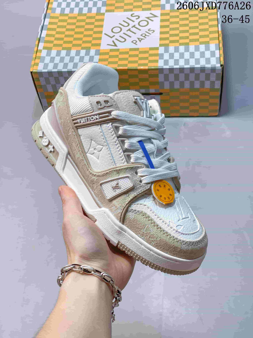 Louis Vuitton Trainer Low-Top Sneakers in White and Beige
