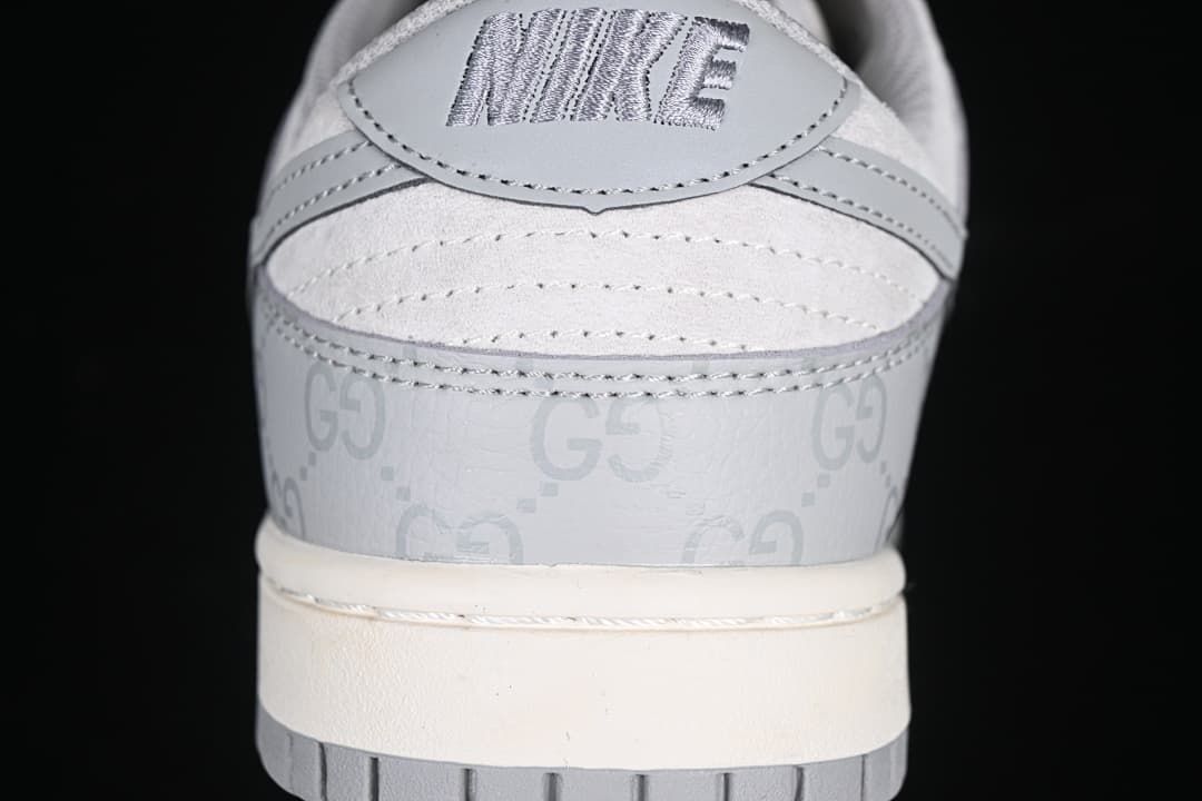 Nike SB Dunk Low Gray Patterned Sneakers DM6868-013