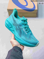 ASICS NOVABLAST 5 LE Running Shoes in Turquoise