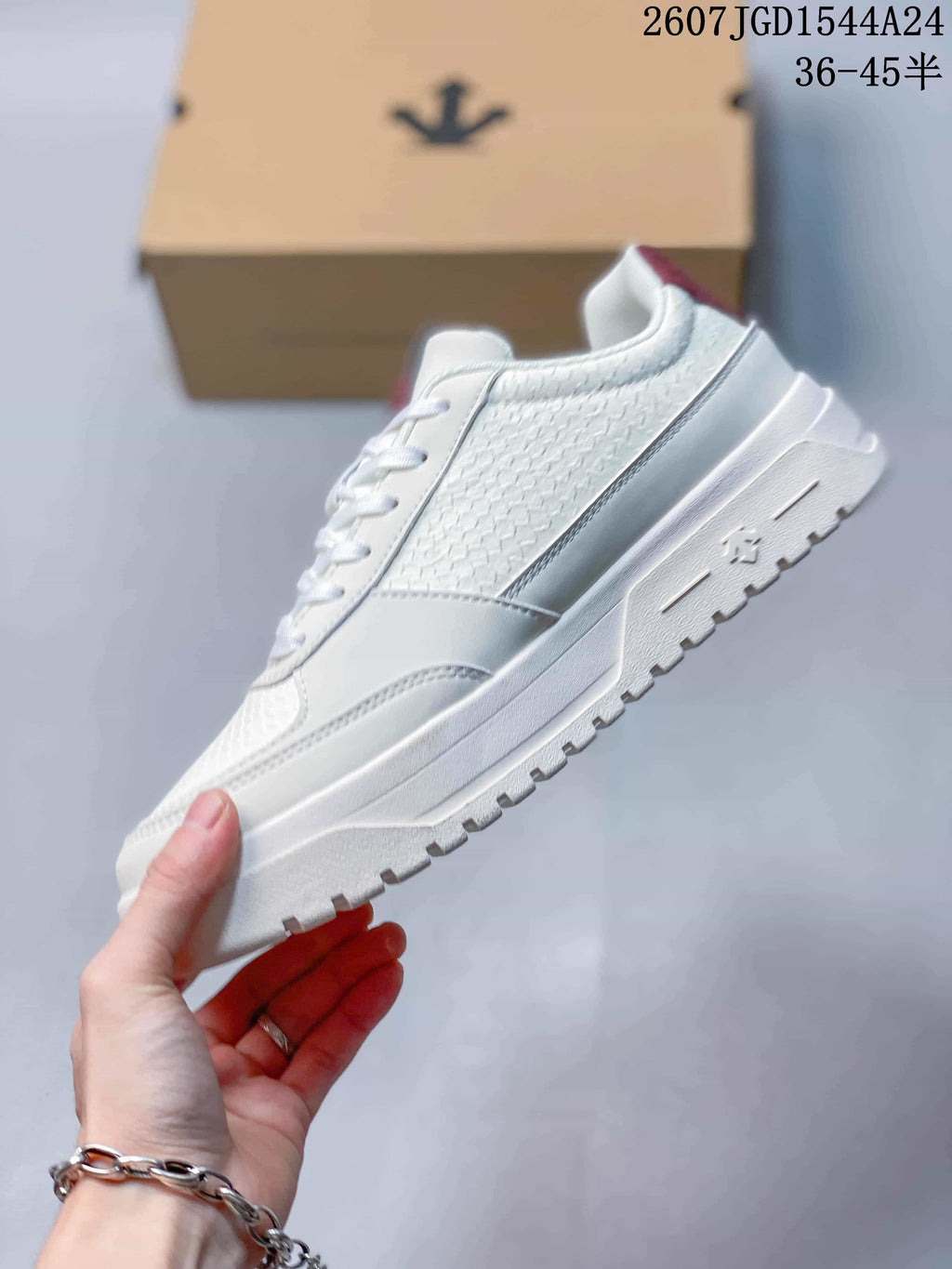 DESCENTE Dualis DE Board White Low-Top Sneakers