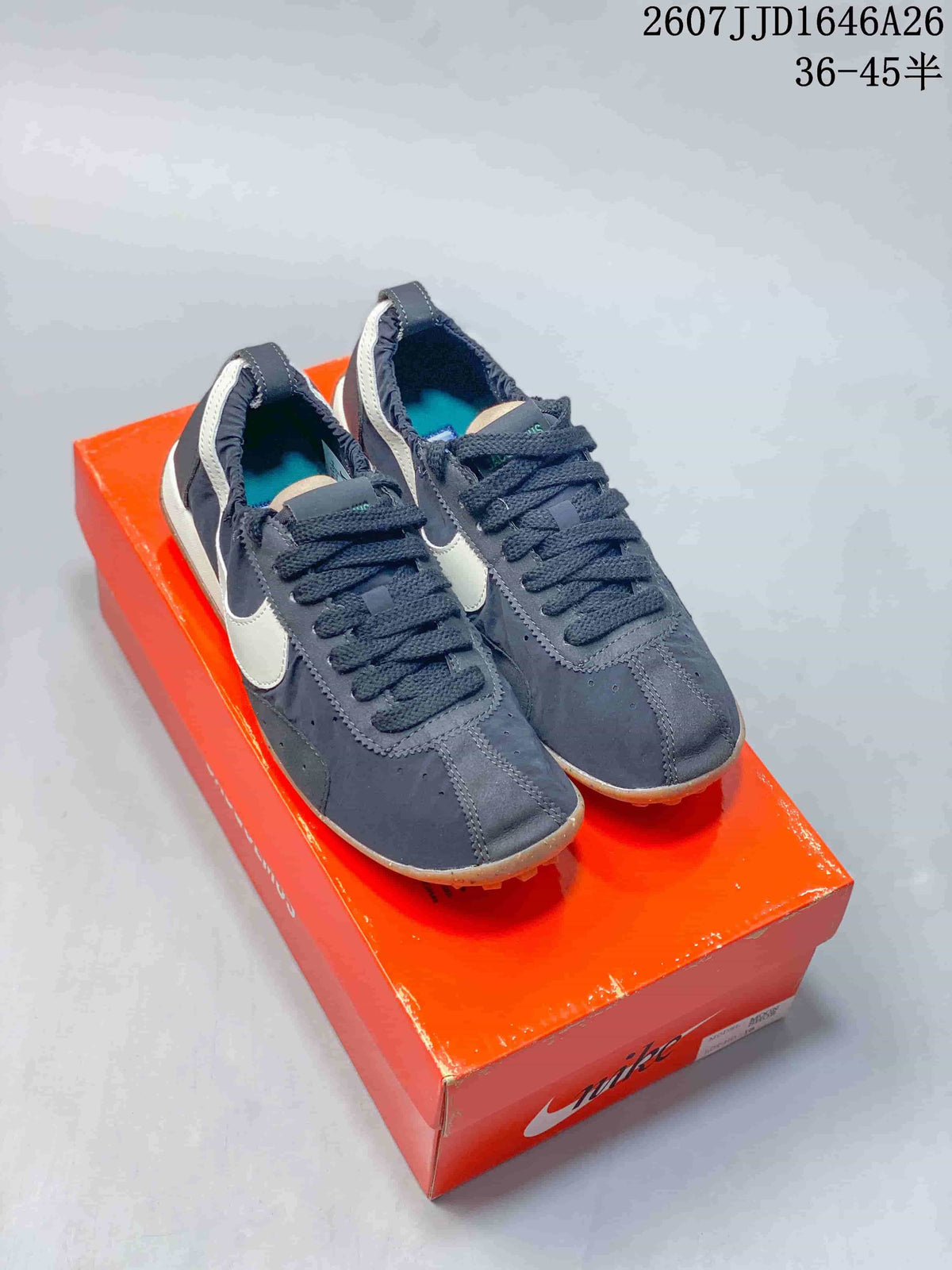 Nike x Jacquemus Low-Top Sneakers Navy White 07JJD1646A26