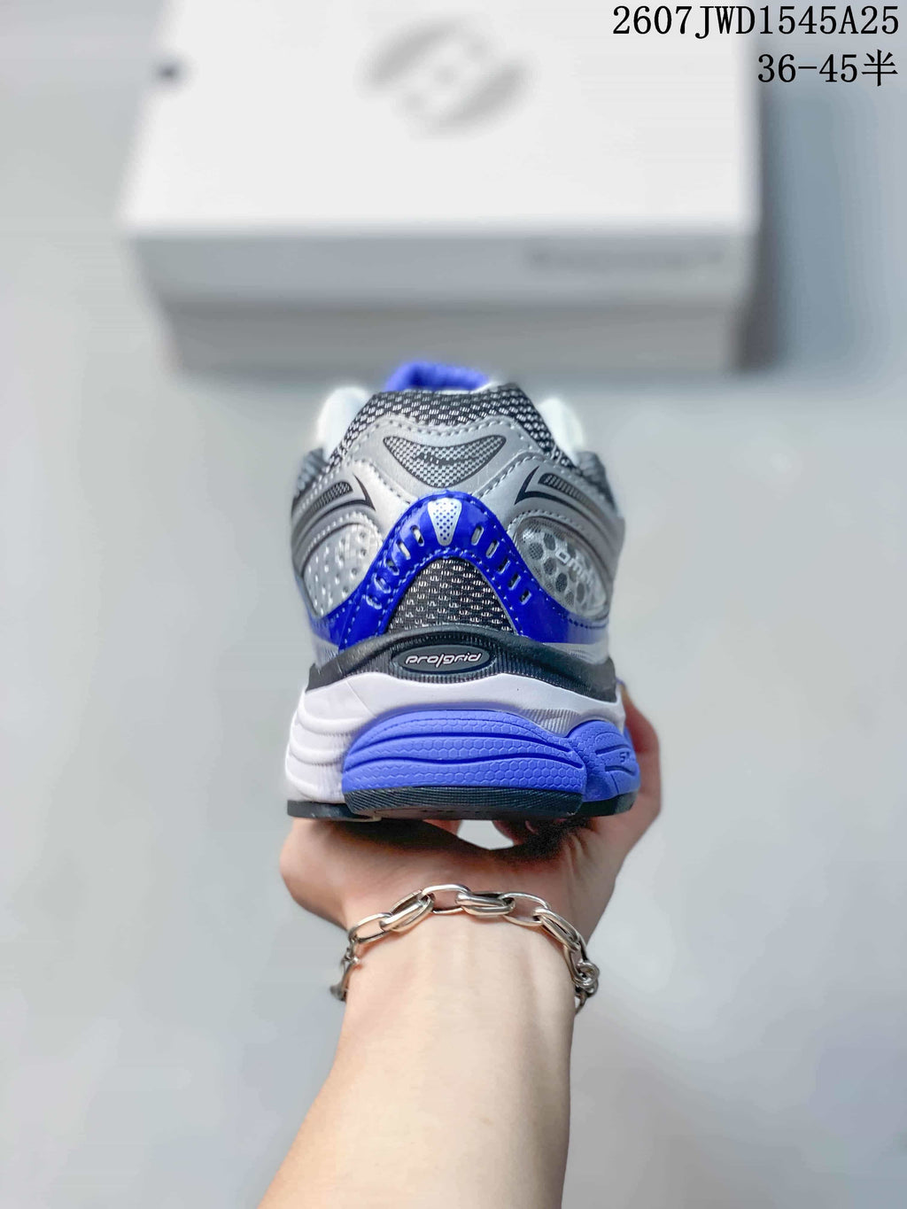 Saucony ProGrid Omni 9 Sneakers White Blue Gray 712650OWE