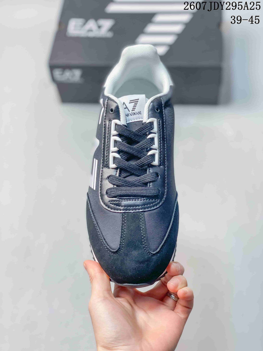Emporio Armani EA7 Men's Navy Low-Top Sneakers 2607JDY295A25