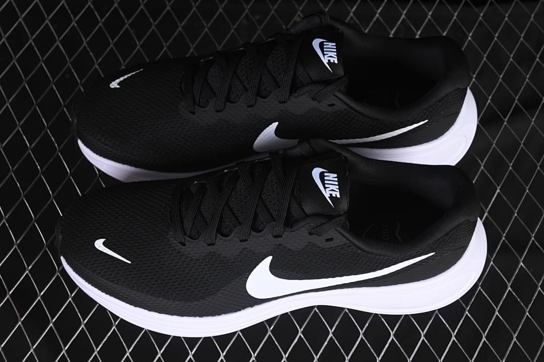 Nike Revolution 8 Running Shoes Black White HJ9198-003