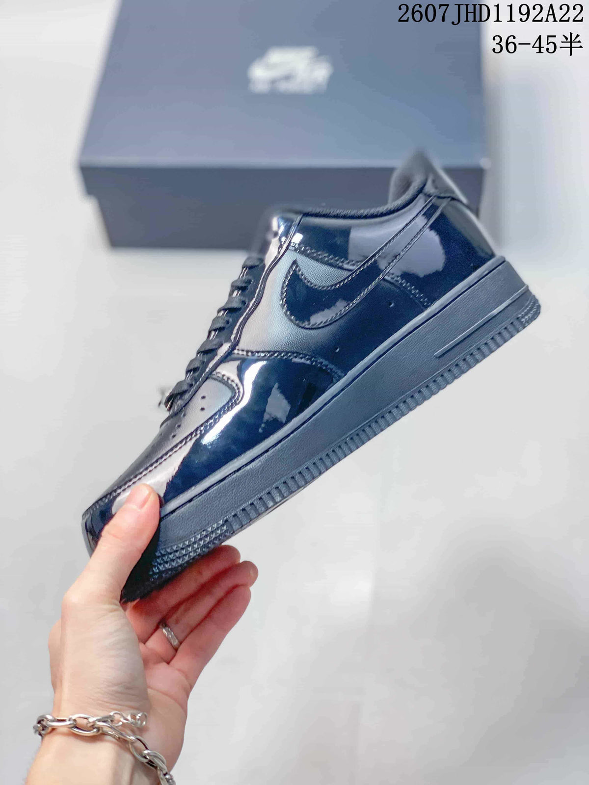 Nike Air Force 1 Low ’07 Black Sneakers IR0952-001