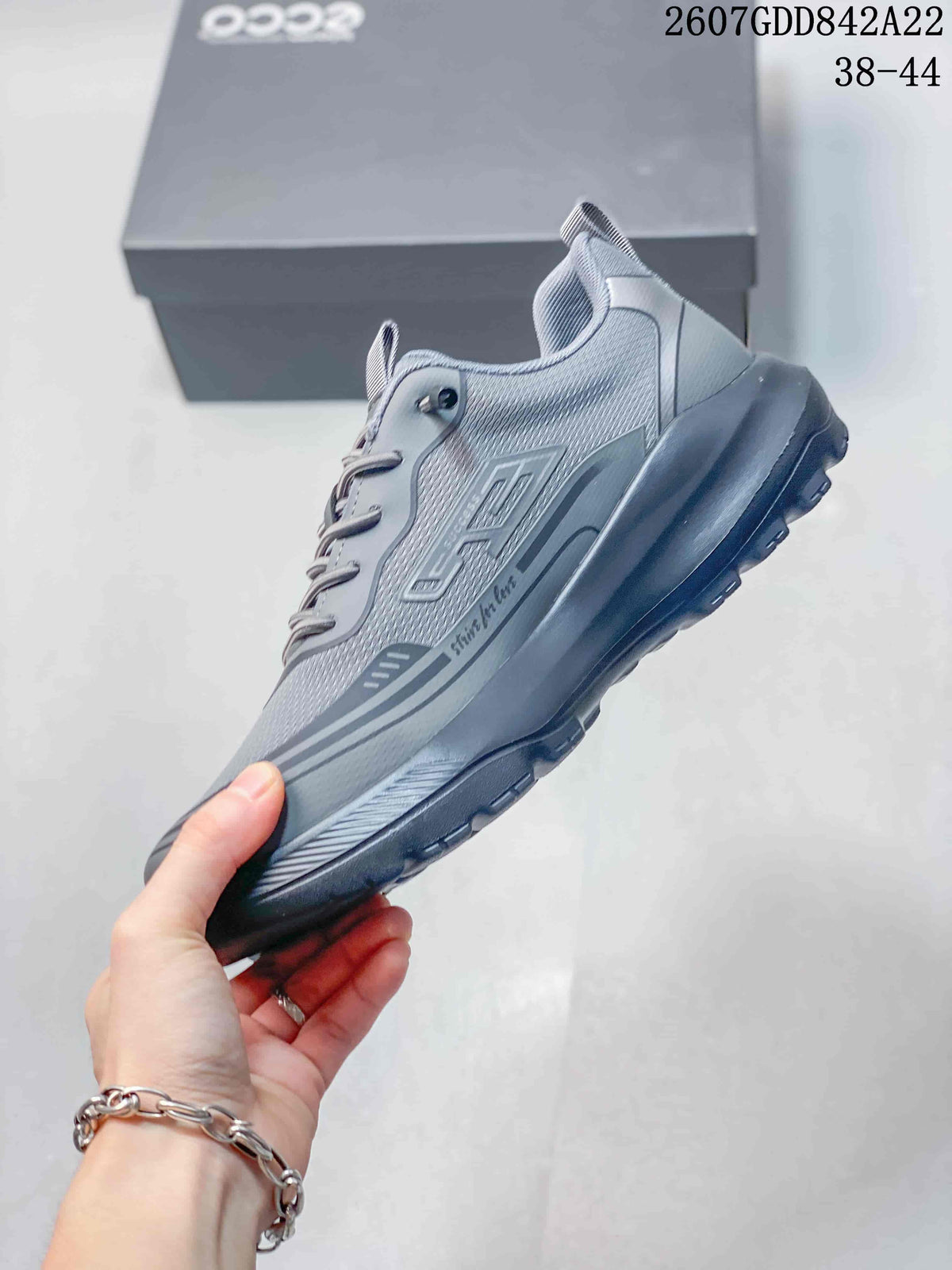ECCO 2607GDD842A22 Men's Gray Outdoor Sneakers