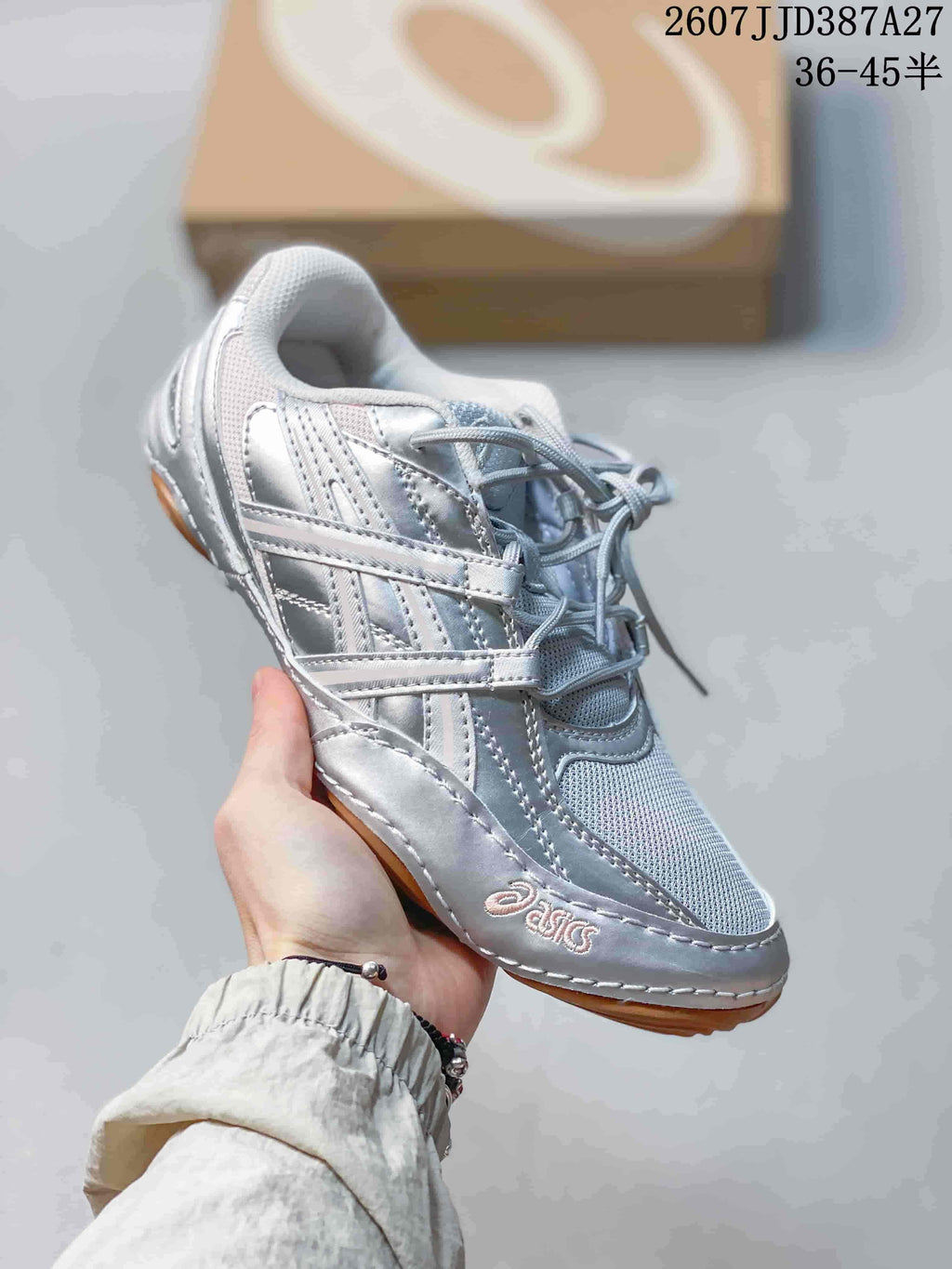 ASICS Hypersync Silver Low-Top Training Sneakers 2607TJD387A27