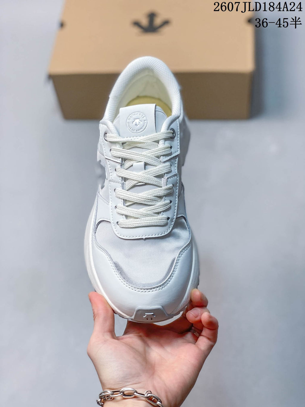 Descente Chron Low-Top Sneakers White 712840YWT