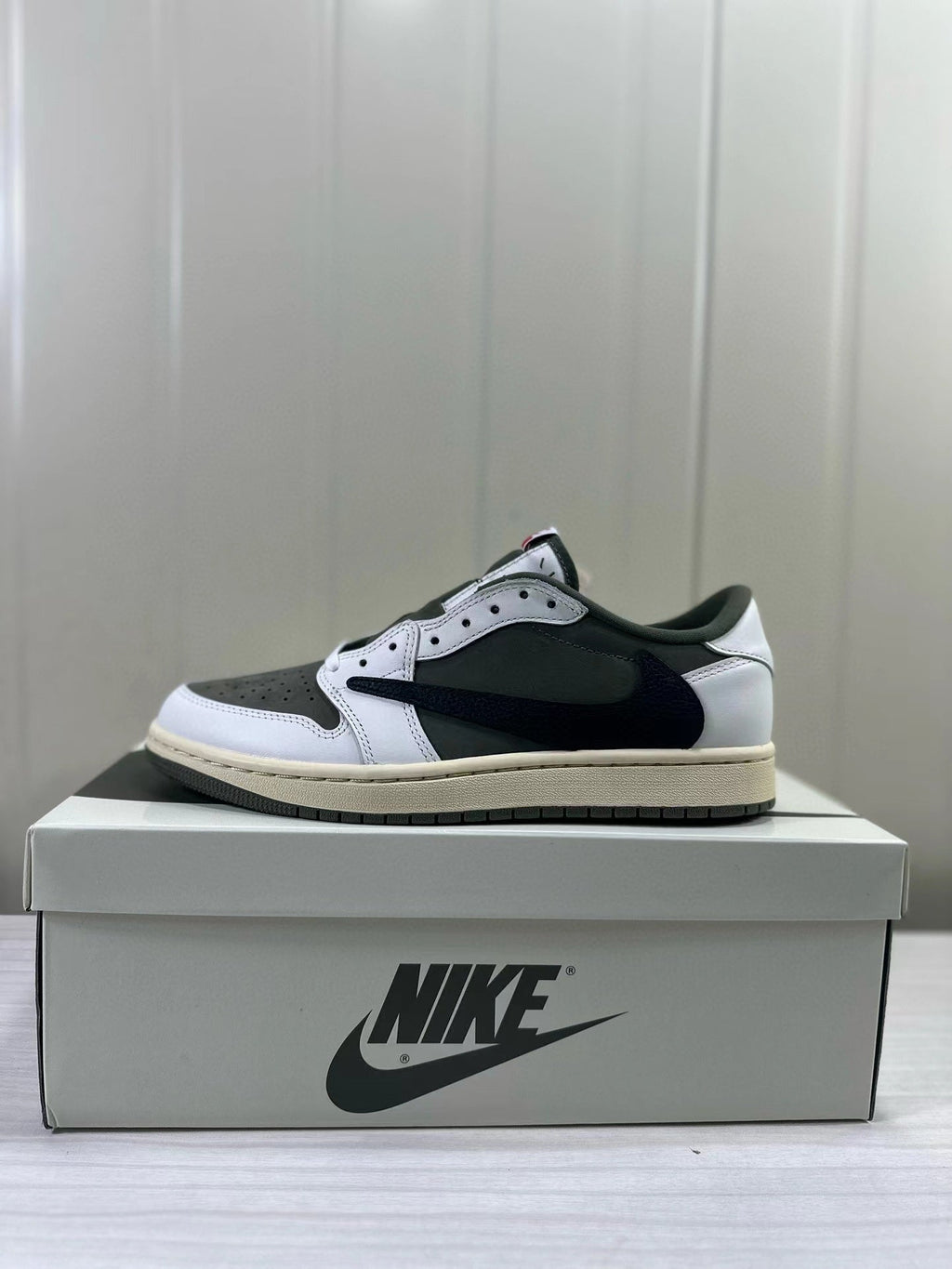 Jordan Air Jordan 1 Low OG DM7866-200 Sneakers