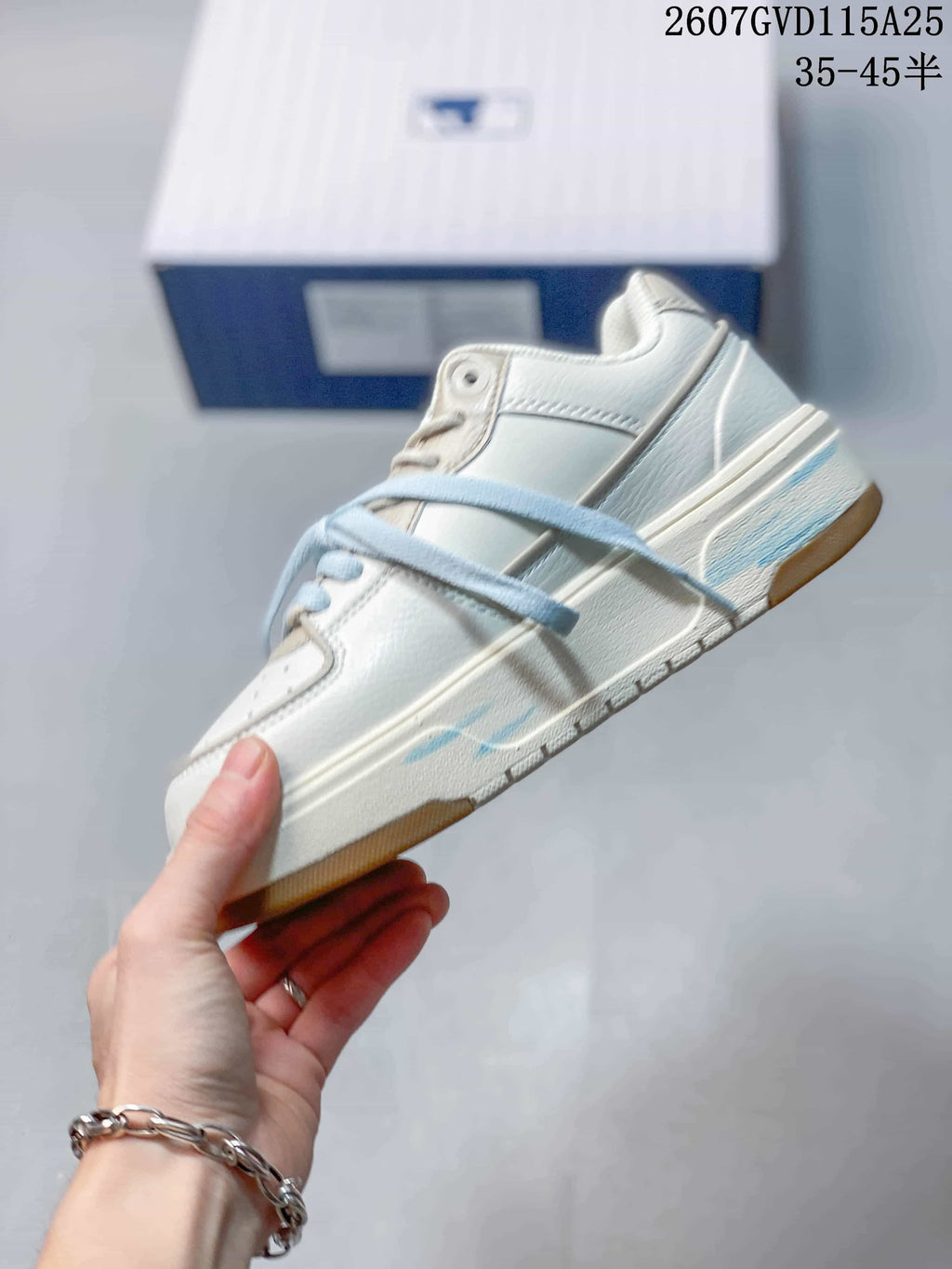 MLB Chunky Liner Low-Top Sneakers White Blue 3ASXCA12N