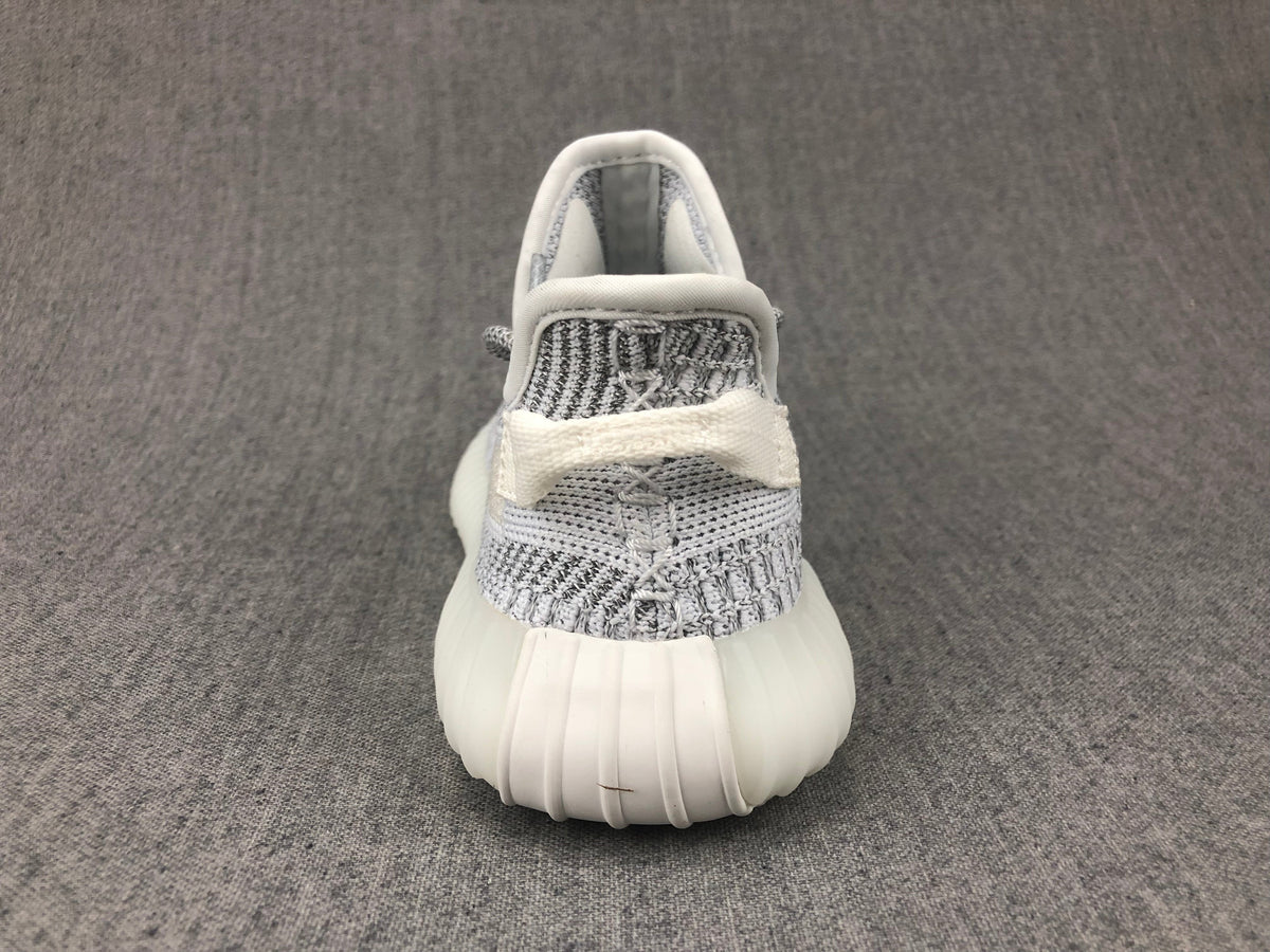 Yeezy 350 V2 Kids Sneakers in White and Gray