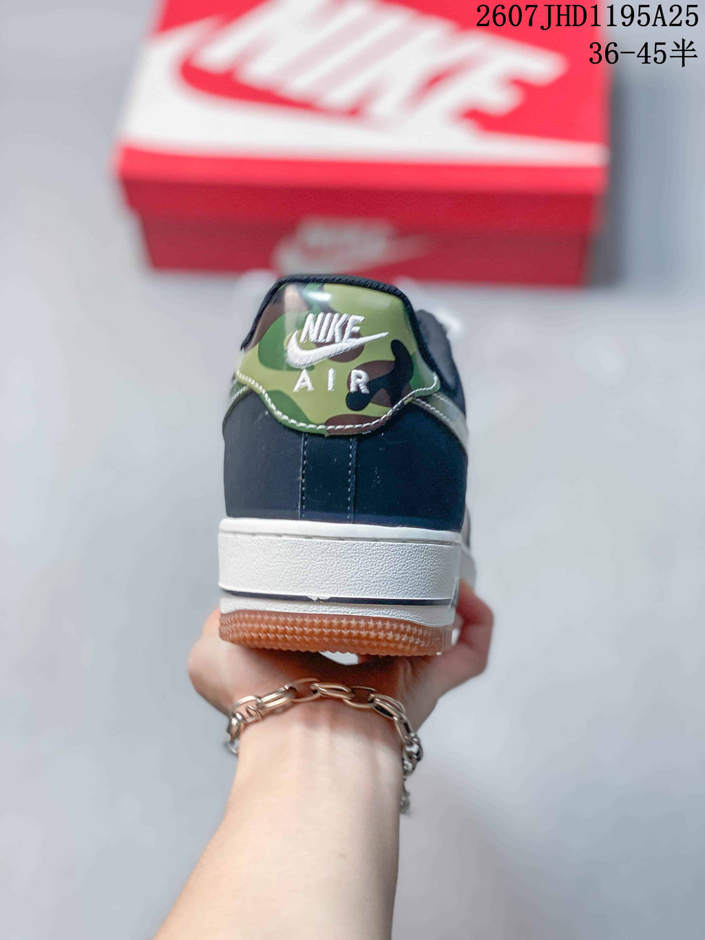 Nike Air Force 1 '07 Low Sneakers Navy White Camo