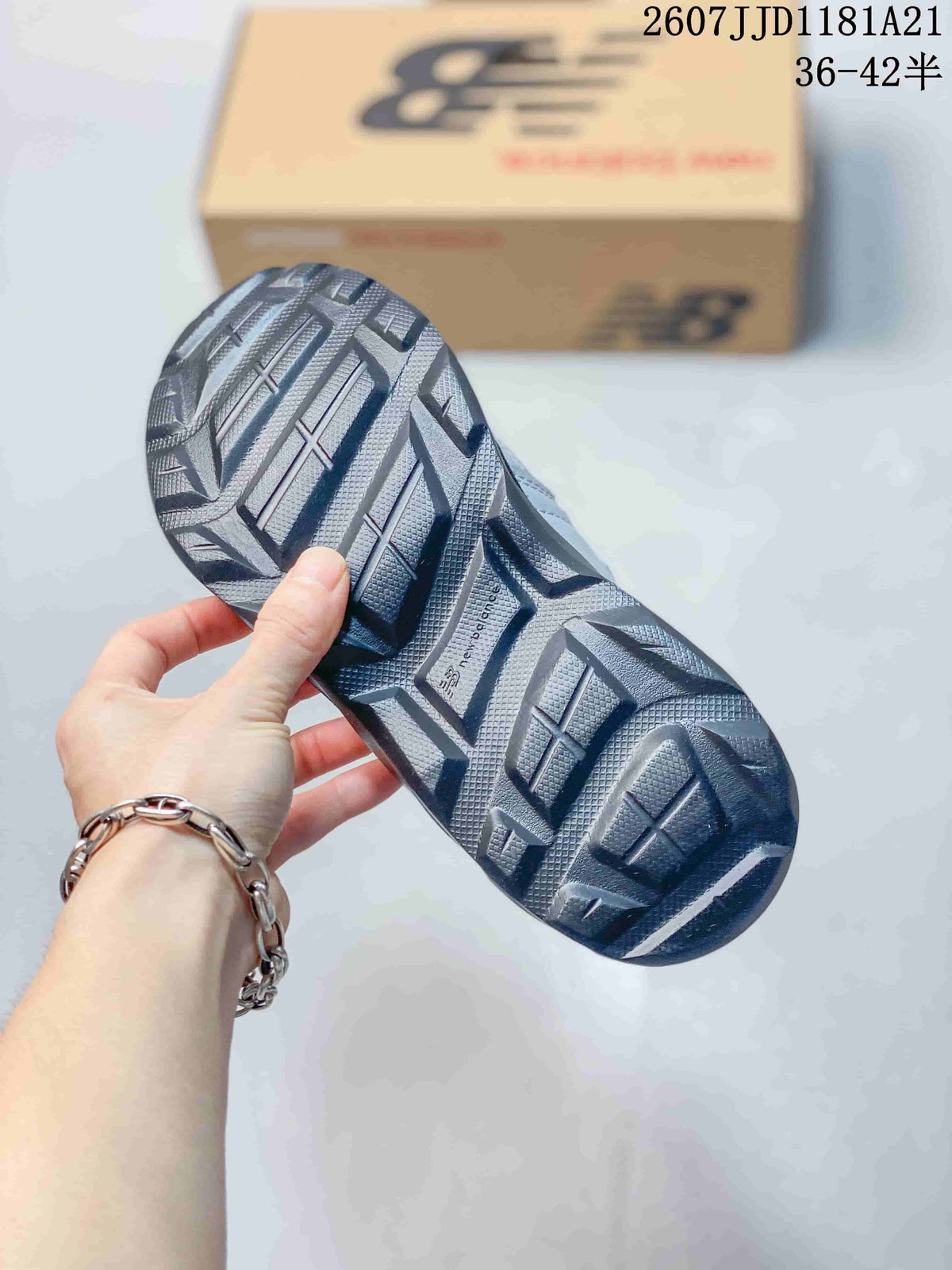 New Balance Breeze Gray Mary Jane Sneakers 712110EYT
