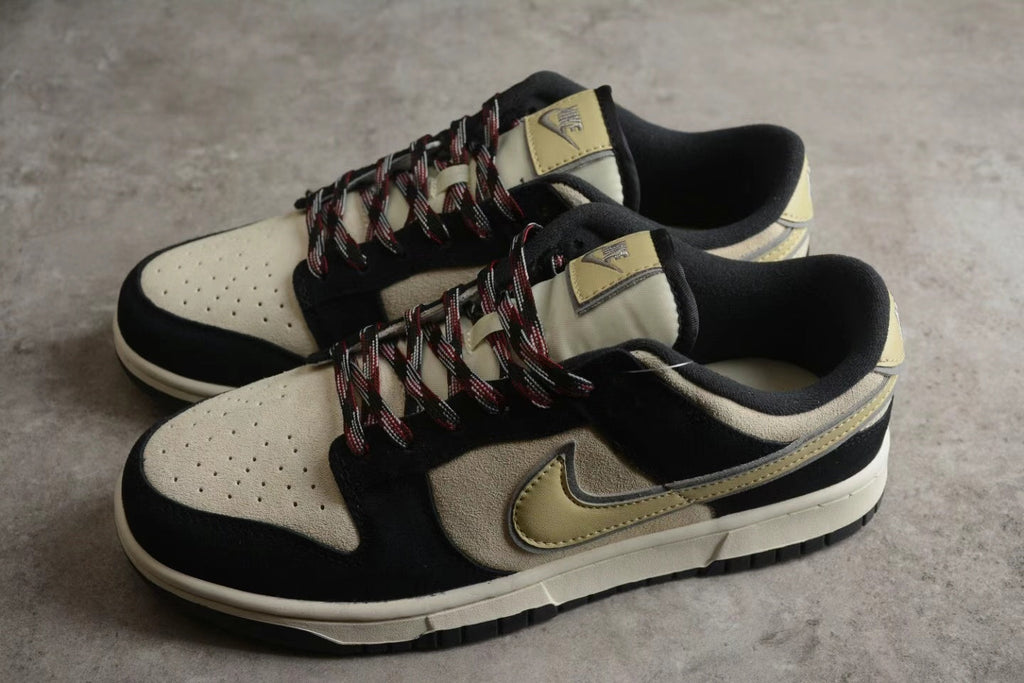 Nike SB Dunk Low Beige Black DV3054-001 Sneakers