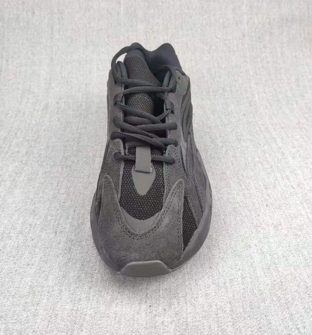 Yeezy 700 V2 Sneakers in Gray
