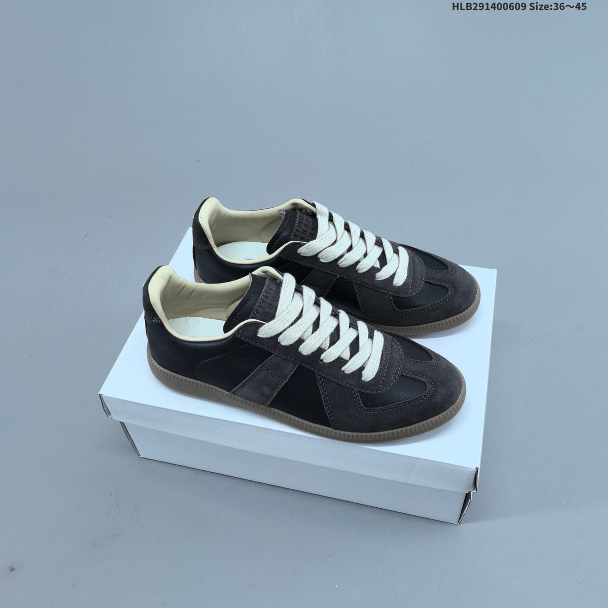 Maison Margiela Replica Low-Top Sneakers