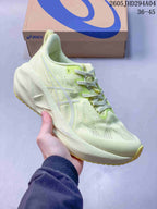 ASICS NOVABLAST 5 LE Running Shoes 1011B974-031