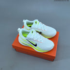Nike Vomero 18 Running Shoes